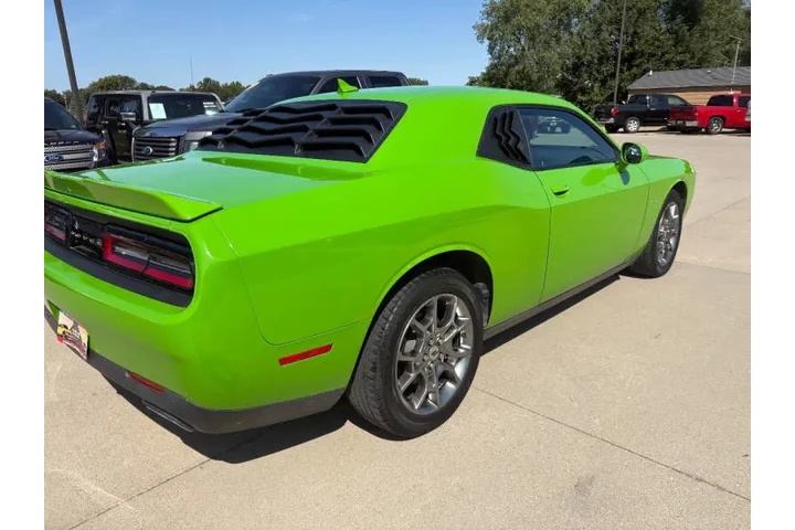 $18950 : 2017 Challenger GT image 5