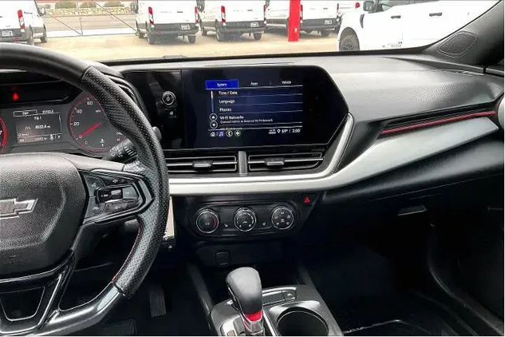 $23181 : Chevrolet Trax 2025 RS 4dr C image 7