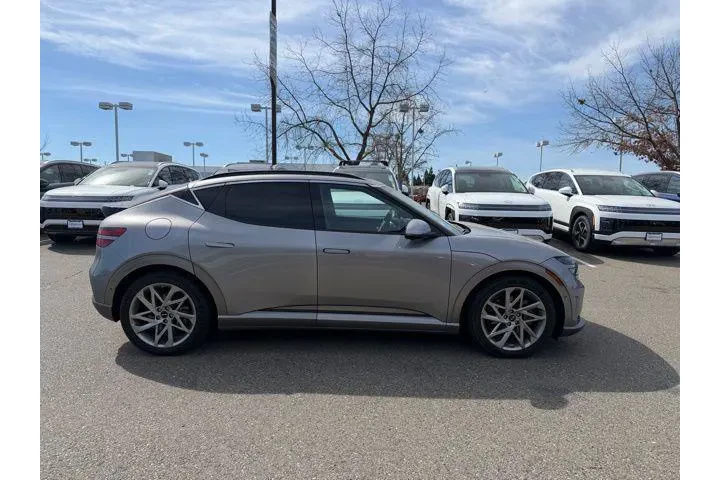 $32991 : Genesis GV60 2023 AWD Advanc image 4