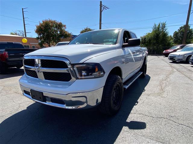 $15888 : 2014 1500 SLT, 5.7 HEMI, 4 WH image 4