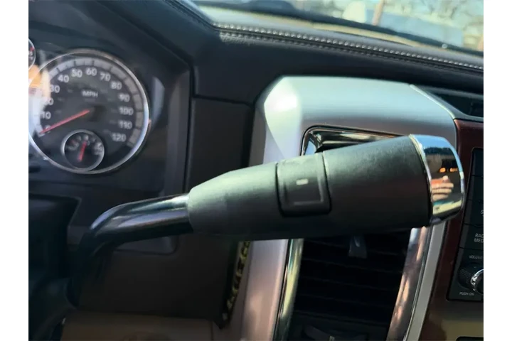 $34000 : Ram 3500 2012 4x4 Laramie 4d image 9