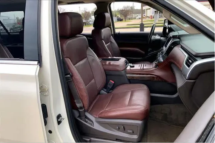 $13942 : Chevrolet Suburban 2015 4x2 image 8
