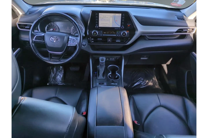 $33498 : Toyota Highlander 2022 XLE 4 image 10