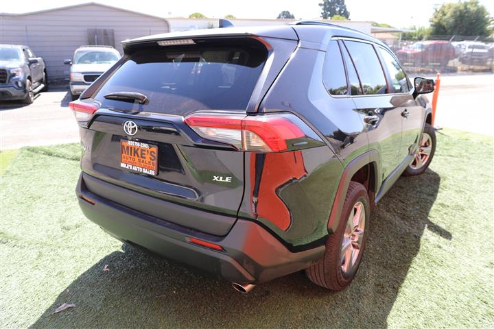 $28999 : 2022 TOYOTA RAV4 XLE image 5