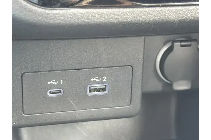 $20987 : Nissan Kicks 2024 SR 4dr Cro image 8