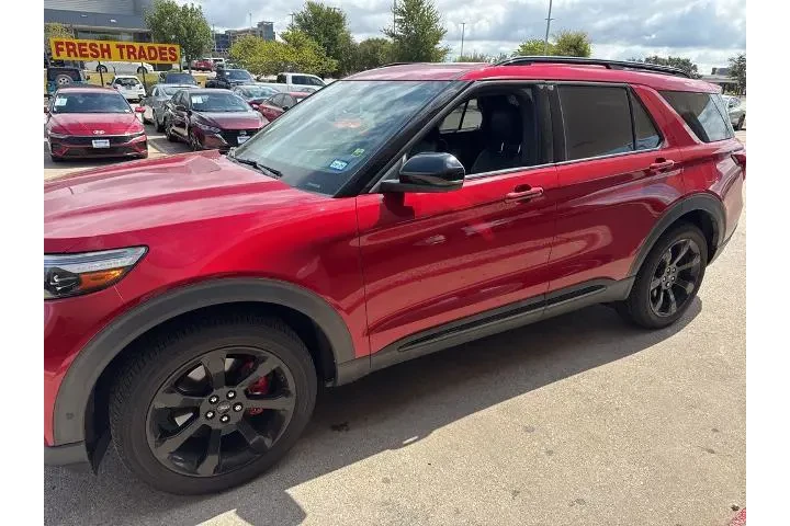 $28983 : Ford Explorer 2020 AWD ST 4d image 2