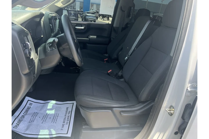 $27668 : 2020 Silverado 1500 Custom image 9