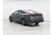 $16998 : Kia Forte 2024 LXS 4dr Sedan thumbnail