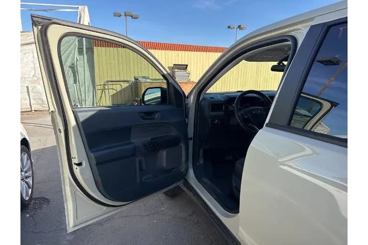 $32400 : Ford Maverick 2024 AWD XLT 4 image 6