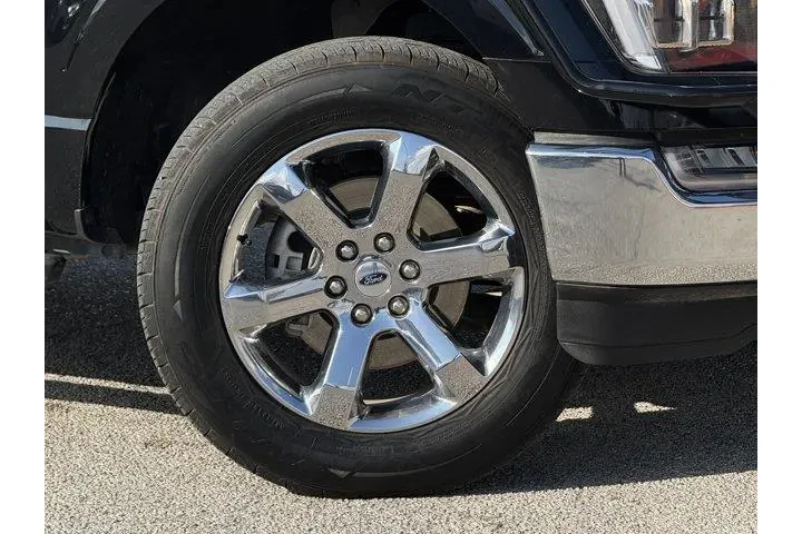 $38209 : Ford F-150 2023 4x4 XLT 4dr image 3