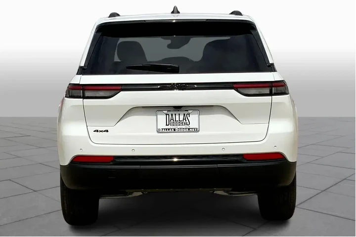 $34865 : Jeep Grand Cherokee 2024 4x4 image 4