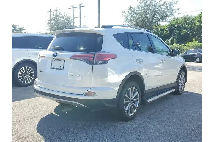 $18490 : Toyota RAV4 2017 Limited 4dr image 6
