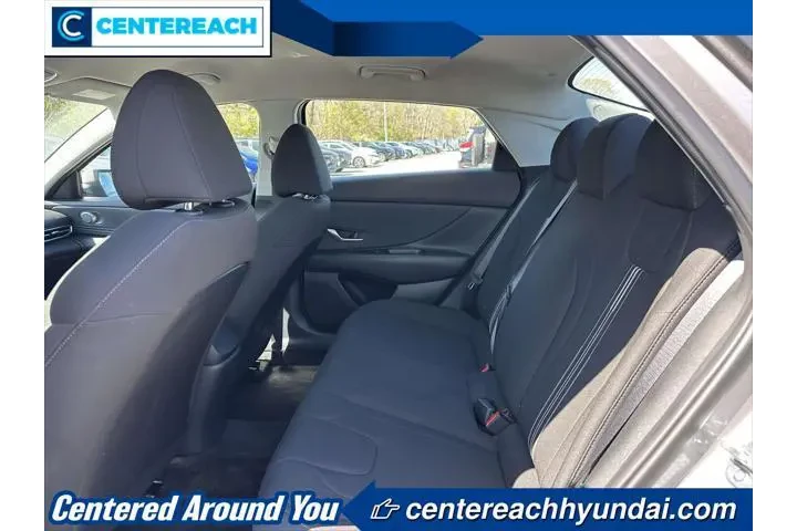 $20985 : Hyundai ELANTRA 2023 SEL 4dr image 10