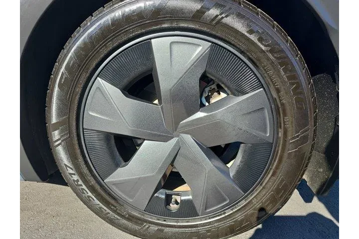 $26995 : Toyota Prius 2024 LE 4dr Hat image 6