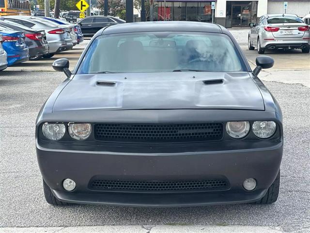 2012 DODGE CHALLENGER image 1