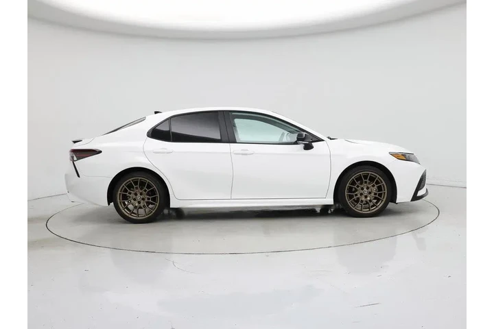 $29998 : Toyota Camry 2024 SE Nightsh image 7
