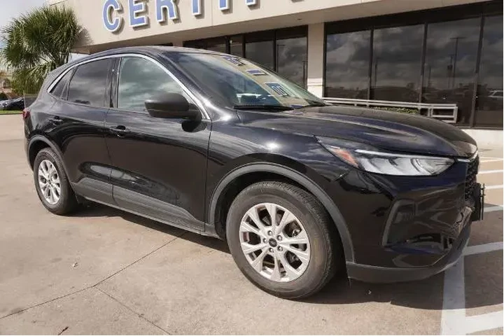 $22788 : Ford Escape 2023 Active 4dr image 1