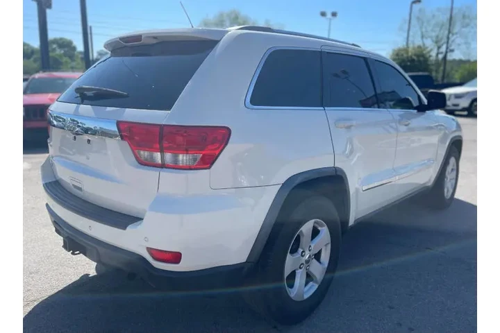 2012 Grand Cherokee image 5