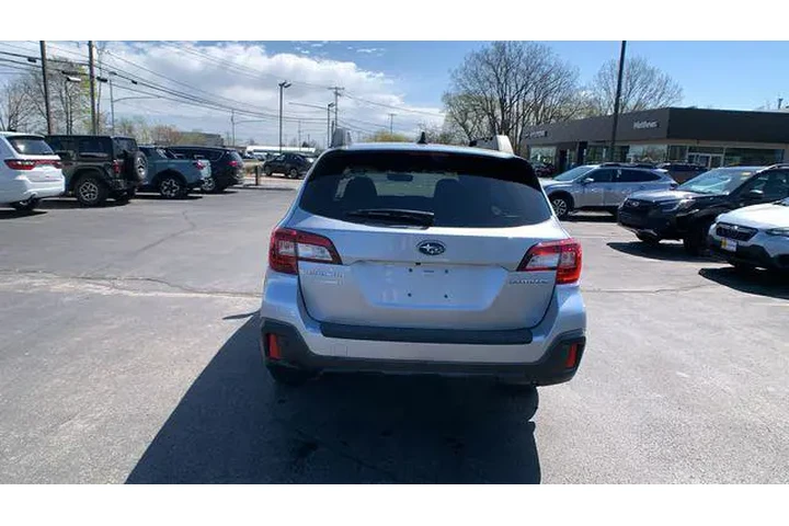 $21990 : Subaru Outback 2018 AWD 2.5i image 4