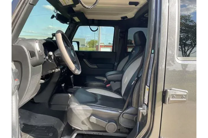 $27299 : Jeep Wrangler JK Unlimited 2 image 10