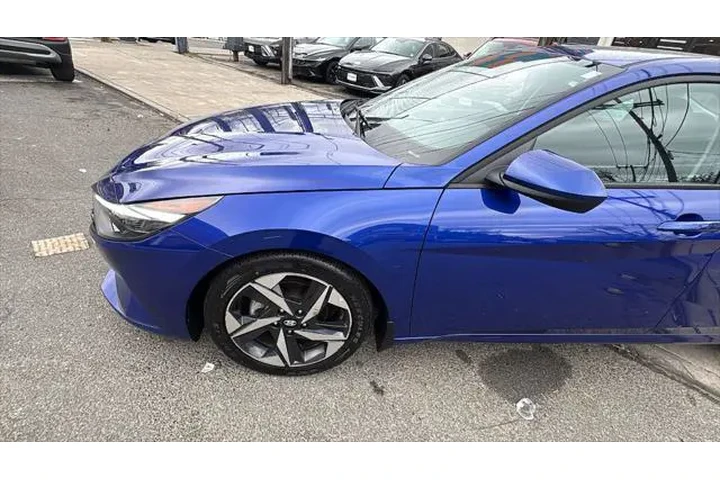 $17013 : Hyundai ELANTRA 2023 SEL 4dr image 9