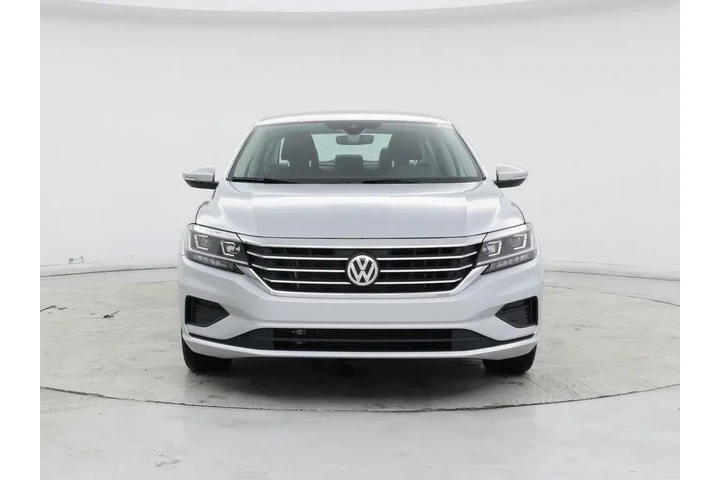 $17998 : Volkswagen Passat 2020 SE 4d image 5