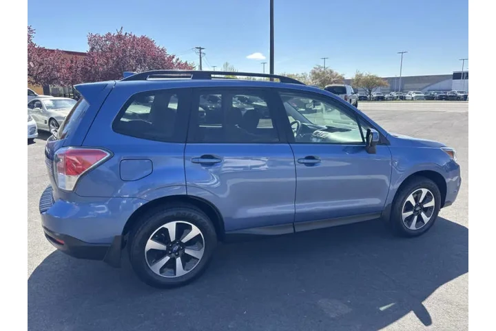 $8888 : 2017 Forester 2.5i Premium image 9