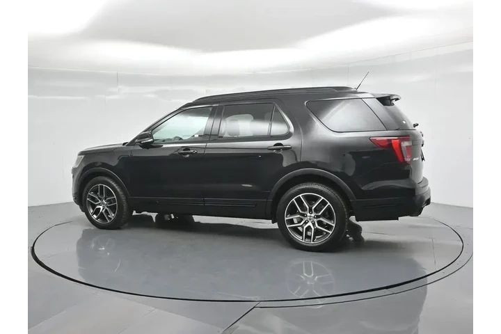 $17842 : Ford Explorer 2019 AWD Sport image 6