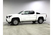 $34998 : Toyota Tacoma 2025 4x2 SR5 4 thumbnail