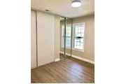 $2400 : 3 Bedroom house For Rent in LA thumbnail