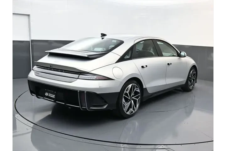 $22988 : Hyundai IONIQ 6 2023 SEL 4dr image 4