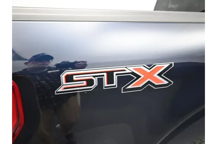 $31482 : Ford F-150 2023 4x2 XL 4dr S image 5