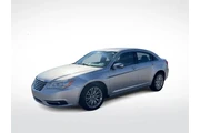 $3900 : Chrysler 200 2011 Limited 4d thumbnail