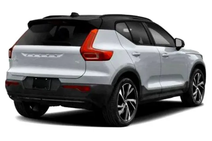 $29977 : Volvo XC40 2022 AWD T5 R-Des image 2