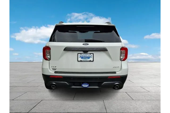 $33697 : Ford Explorer 2023 AWD XLT 4 image 5