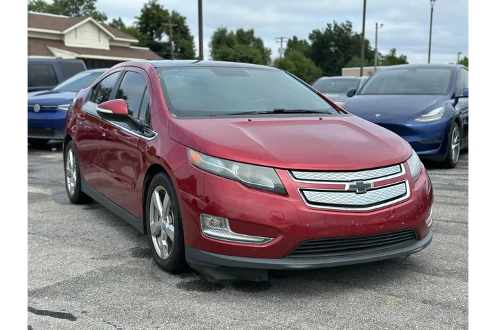 2011 CHEVROLET VOLT SEDAN 4D image 8