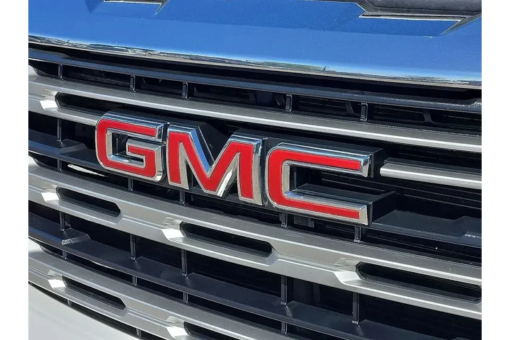 $38995 : GMC Sierra 1500 2024 4x4 SLE image 7