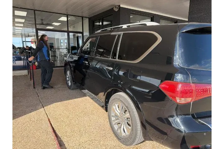 $15717 : INFINITI QX80 2017 AWD 4dr S image 6