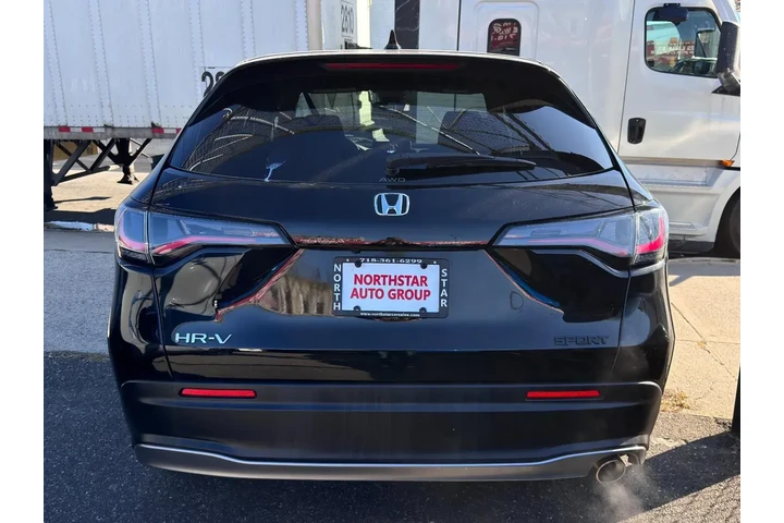 $20895 : Honda HR-V 2023 AWD Sport 4d image 5