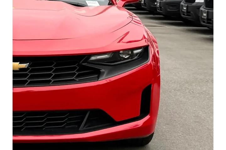 $24500 : Chevrolet Camaro 2021 LT 2dr image 4