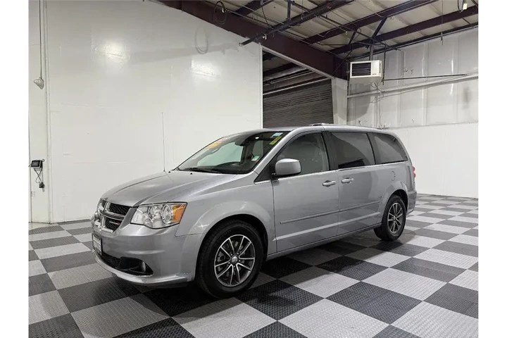 $10949 : Grand Caravan 2017 image 7