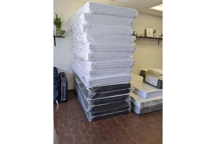 $1 : MATTRESS FACTORY image 3