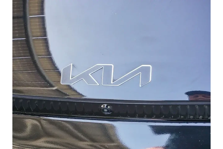 $24492 : Kia EV6 2022 AWD Wind 4dr Cr image 4