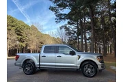 $39989 : Ford F-150 2025 4x2 STX 4dr thumbnail