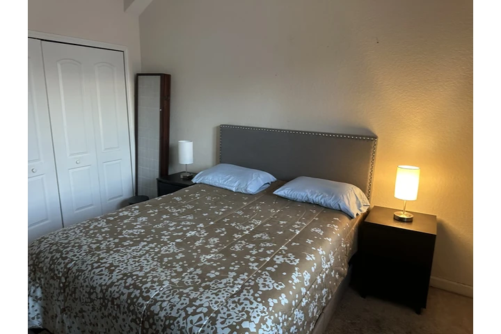 $1000 : RENTO HABITACIÓN image 4