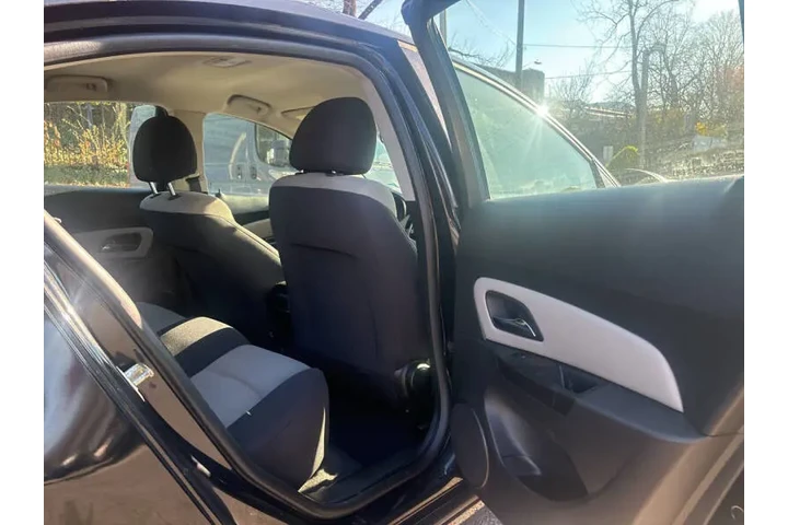 $4999 : 2012 Cruze LS image 10