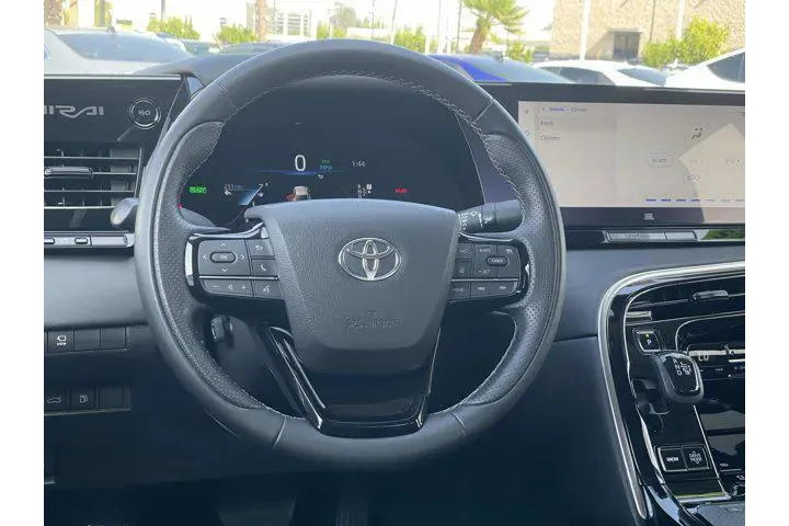 $10995 : Toyota Mirai 2023 XLE 4dr Se image 7
