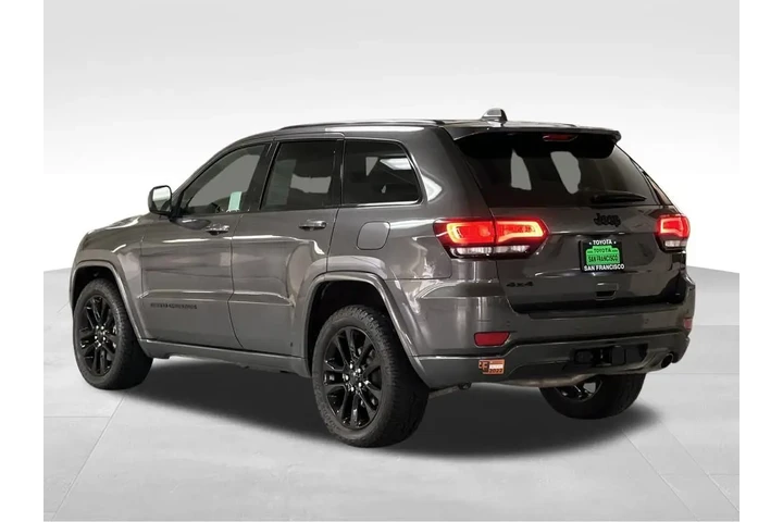 $24688 : 2021 Grand Cherokee Laredo X image 4