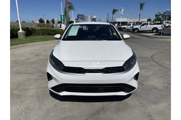 $19999 : Kia Forte 2024 LX 4dr Sedan image 3