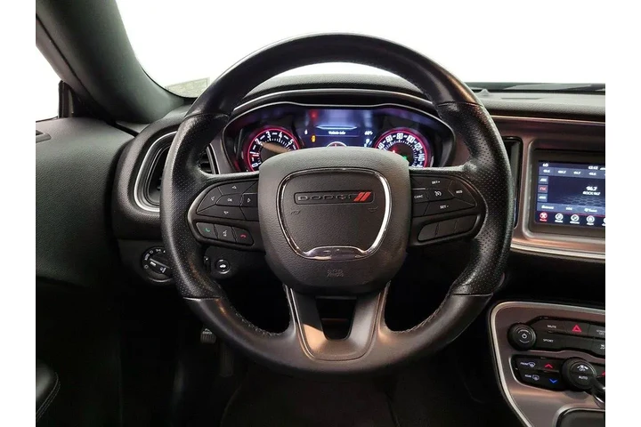 $24998 : Dodge Challenger 2021 SXT 2d image 10